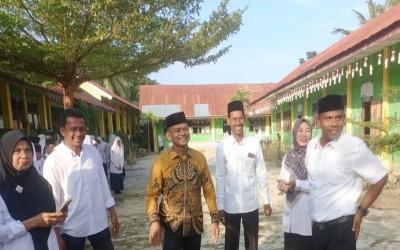 Pasca Banjir, Kakankemenag Aceh Timur Tinjau Kesiapan KBM Semester Genap di MTsN 3 Aceh Timur